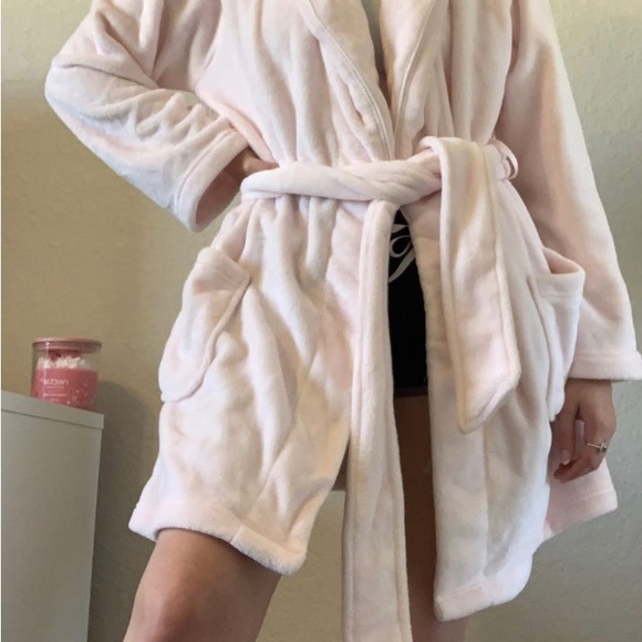 Victoria’s Secret Robe - Picture 3 of 5